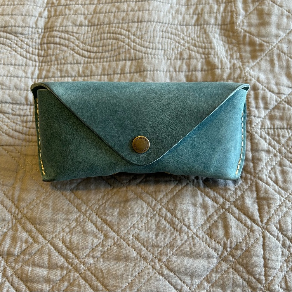 Portland Leather Goods (PLG) Aqua Sunglasses Case - EUC